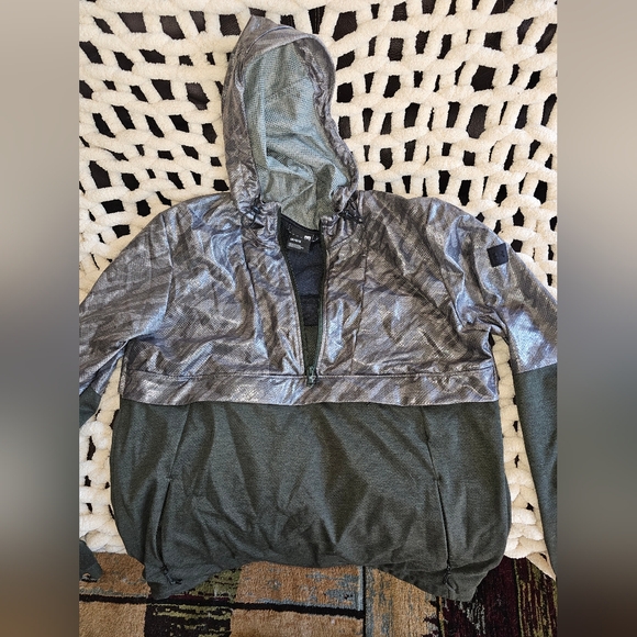 Under Armour Other - Under armour rain wind breaker